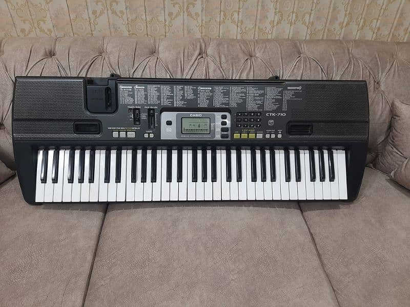Casio CTK 710 with mic input and usb option 0