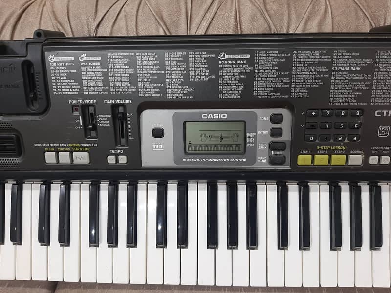 Casio CTK 710 with mic input and usb option 2