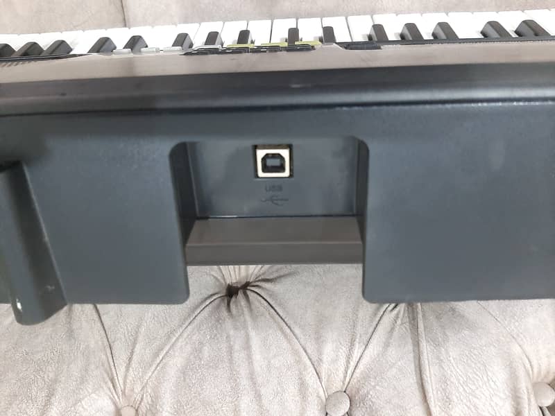 Casio CTK 710 with mic input and usb option 6