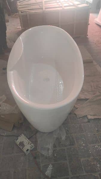 jacuuzi  bathtubs and PVC vanities for sale from factory 12