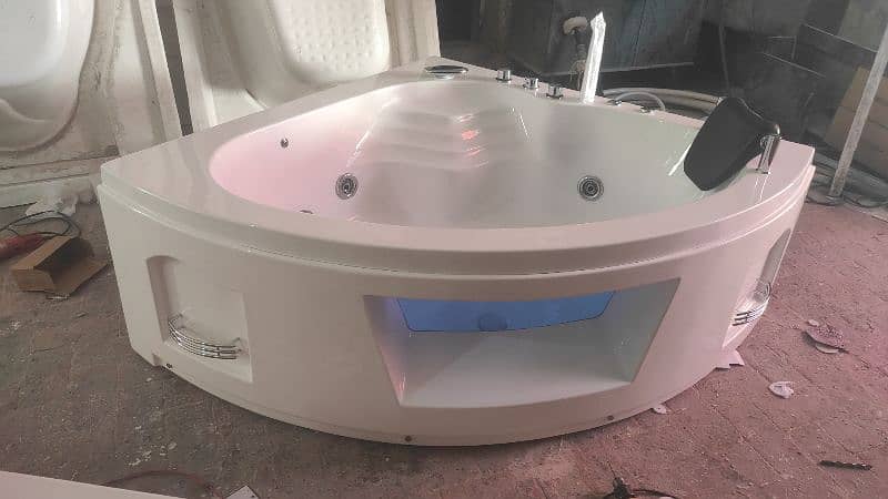 jacuuzi  bathtubs and PVC vanities for sale from factory 13