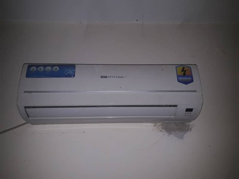 Super pearl ac spilit in best condition 2d 1