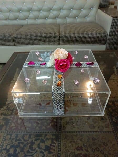 Acrylic Gift Boxes ( Price depends on size and design) 0302-1466006 7