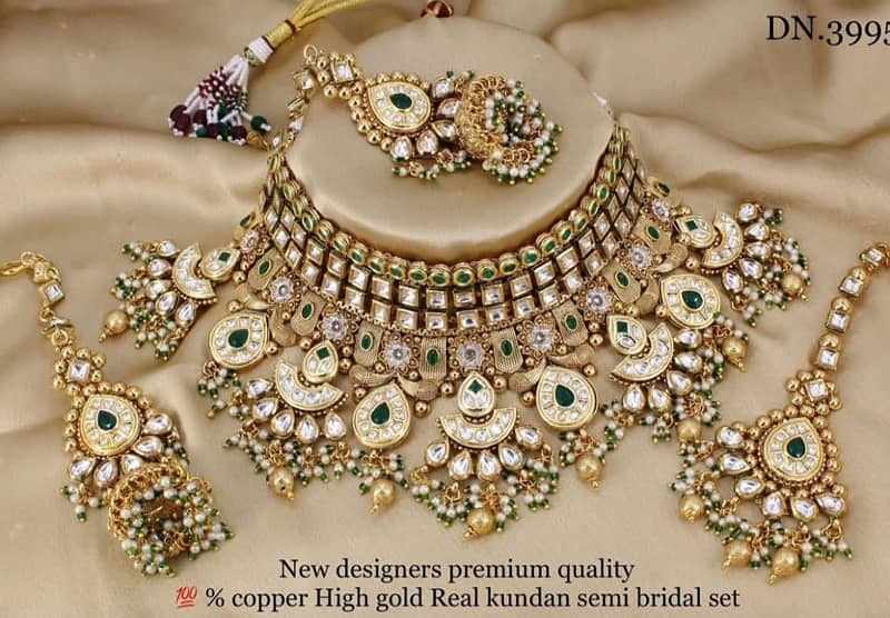 We deal in all kinds of jewellery sets necklaces 1