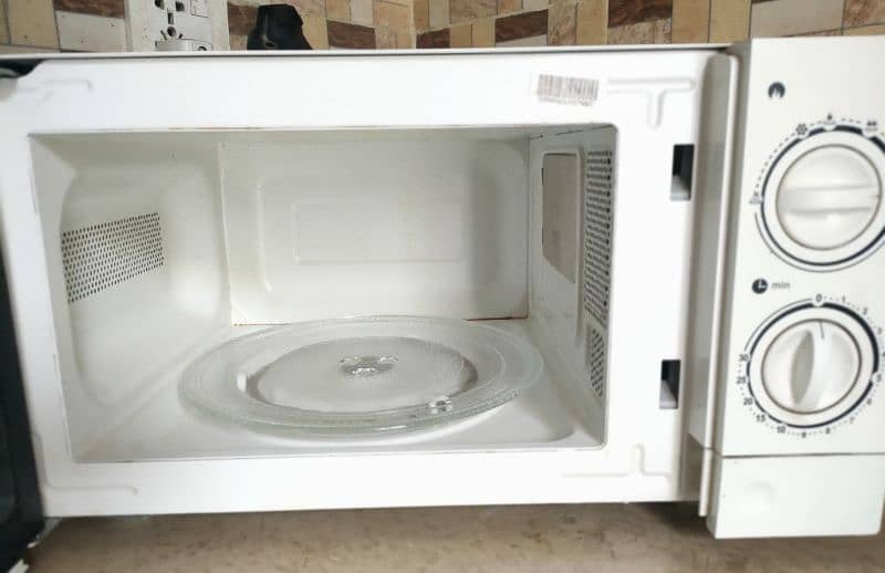 Microwave Oven 1