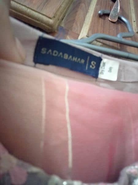3 branded suits in excellent condition 12
