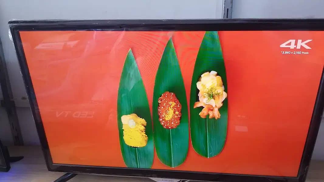 43 inch 4k Android Smart Led TV 1