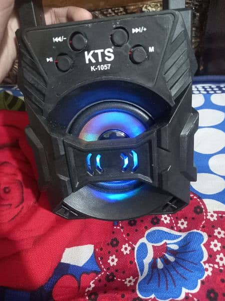 Big sound speaker <3inch> ka speaker attach ha 6