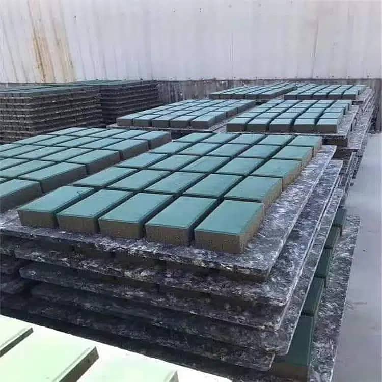 fly ash bricks/ tuff tiles / pravers / concrete blocks in all pakistan 1