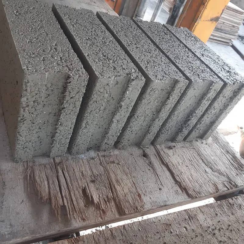 fly ash bricks/ tuff tiles / pravers / concrete blocks in all pakistan 7