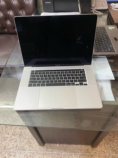 Apple Macbook Pro 2019 16” Core i9 Top of the line Brand New Condition 4