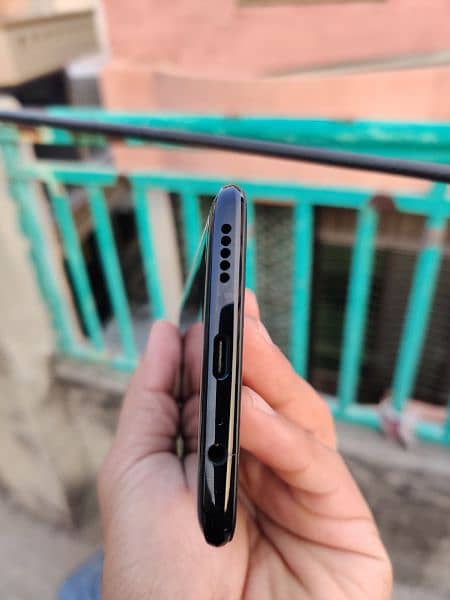 OnePlus 5t 8gb 128gb Dual SIM approved 3