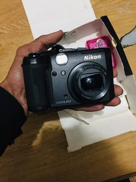 Nikon p6000 5