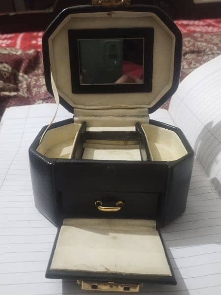 used imported mini jewellery box 5