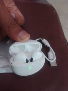 NEW BEST QUALITY AIRPODS ONLY RUPEES 1200.