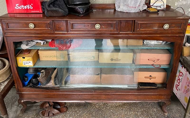 Solid Wooden Showcase for Sale in Good Condition 0