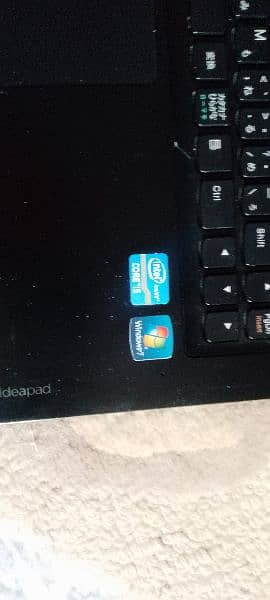 Lenovo laptop in good condition with original charger 3