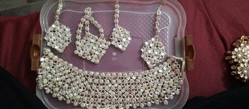 heavy jewelry set silver colour 0