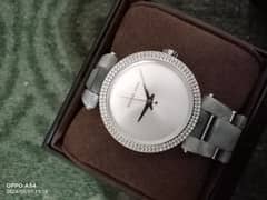 New wrist watch for women