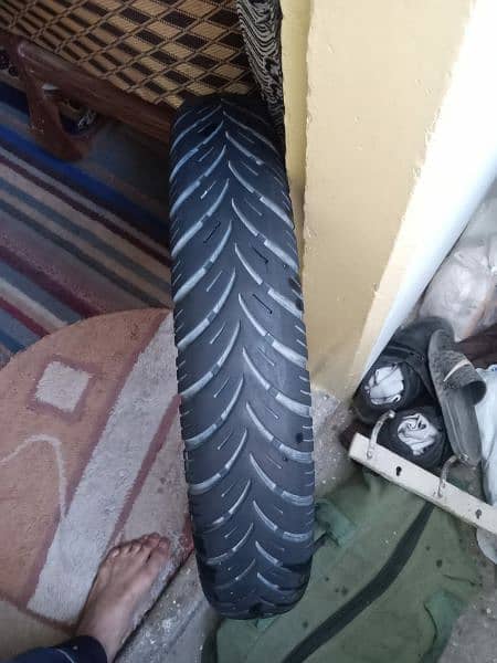 tube less tyre 1