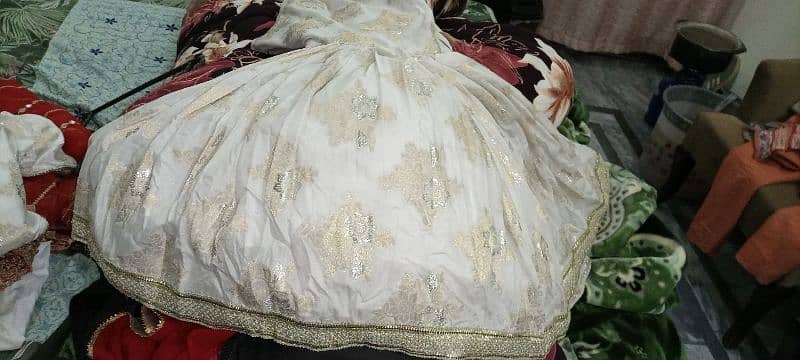 white sharara with long shirt small size ha 3pc suit 4