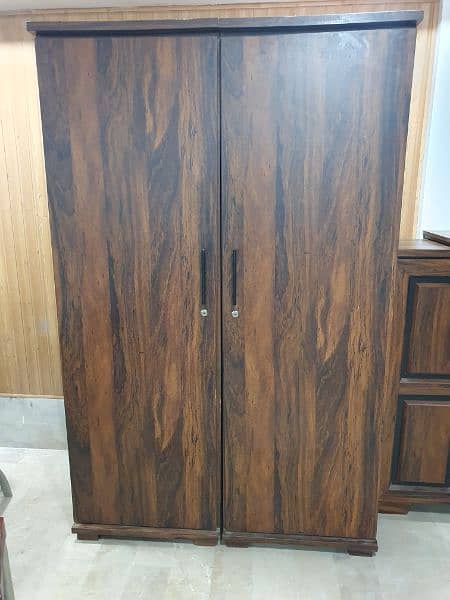 Cupboard for sale (pair) - Good condition 0