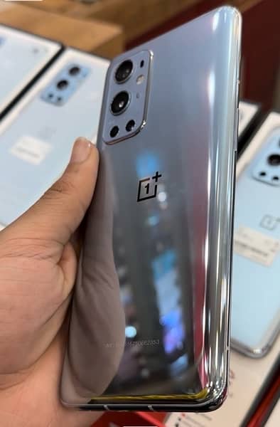 Oneplus 9 pro Brand New 12/256 GB USA 4