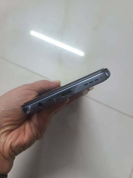 Infinix X neo available for selling 5
