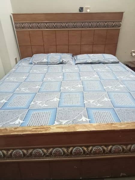 Wooden Double Bed & Dressing Table Set for SALE 2