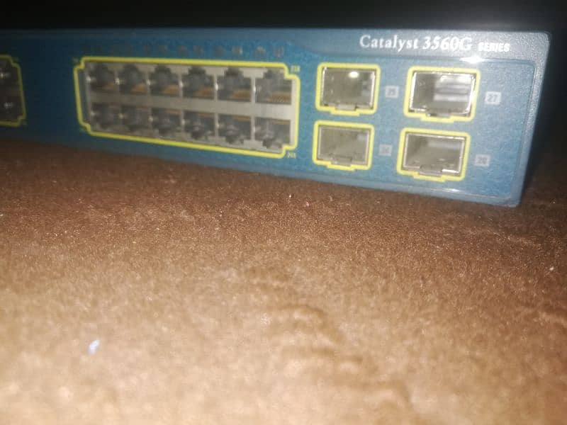 Cisco catalyst 3560G 24ports +4sfp ports switch 0
