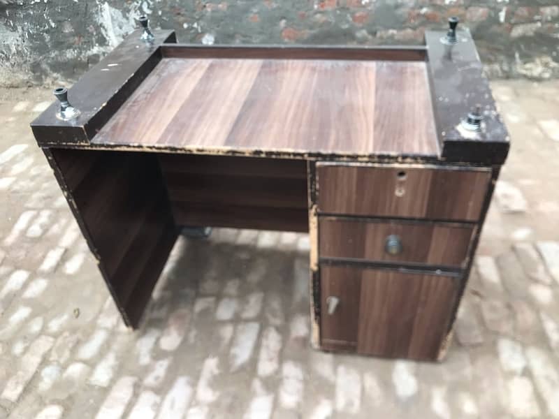 office table good condition very heavy. . 3