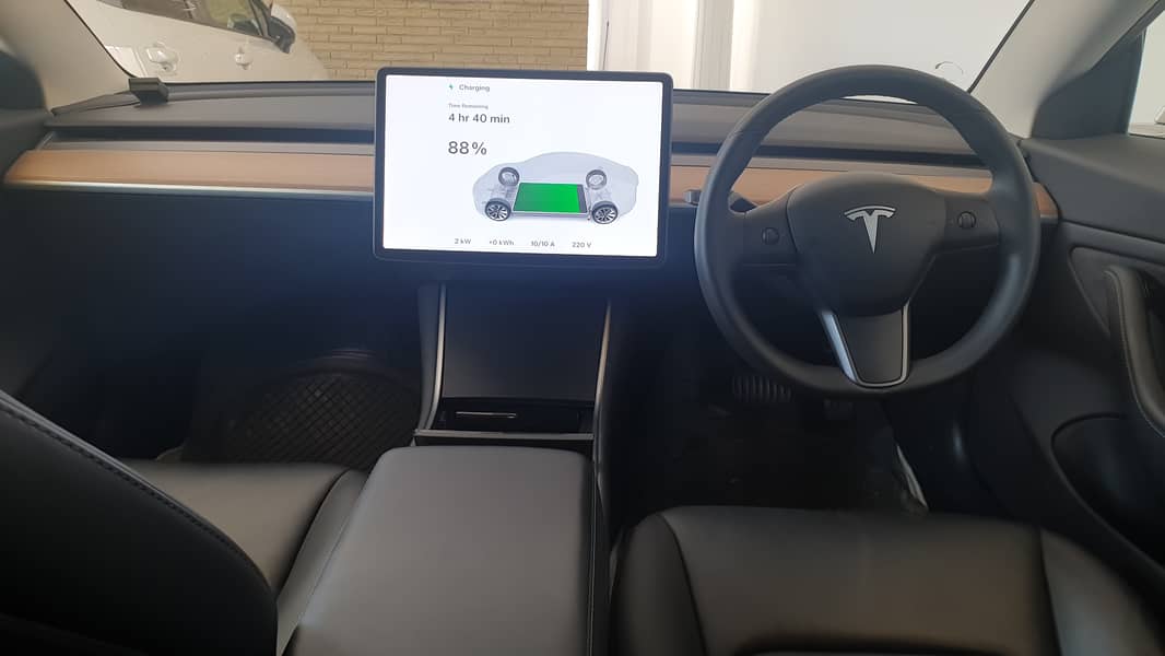 TESLA MODEL 3, 2020, DUAL MOTOR LONG RANGE MODEL 16