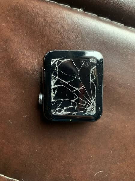 apple watch series 2 panel broken 3