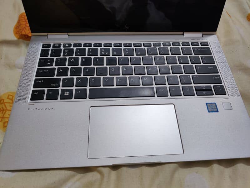 Hp EliteBook G3 1030 2