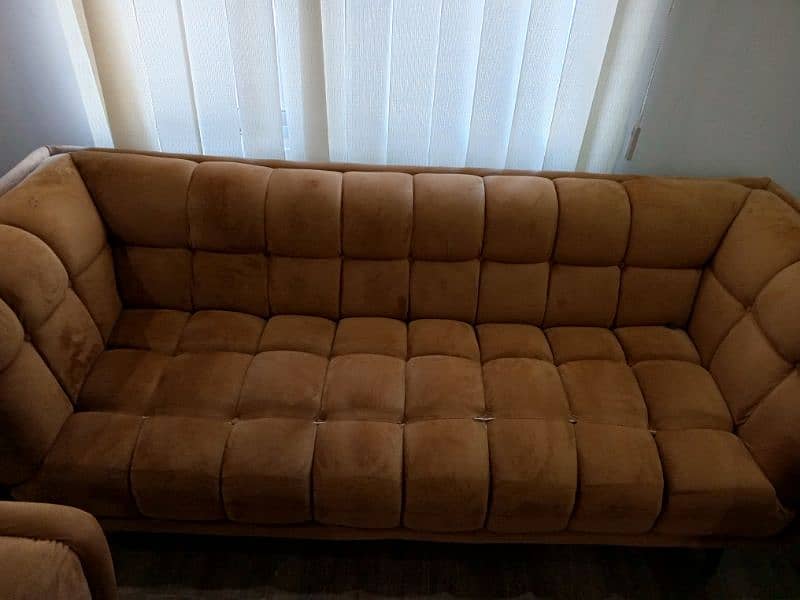 Sofa good condition 5