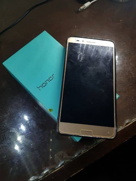 Honor 5x Dual Sim with box and Official PTA Approved for sale. 0