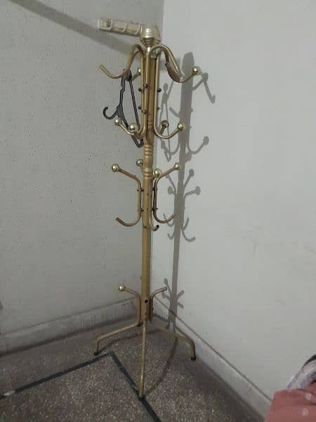 metal towel stand with heavyweight material 2