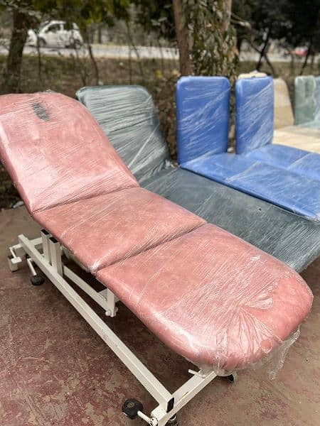 Patient Couch - Examination Couch - UK Import - Excellent Condition 1