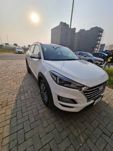 HYUNDAI TUCSON AWD ULTIMATE 4