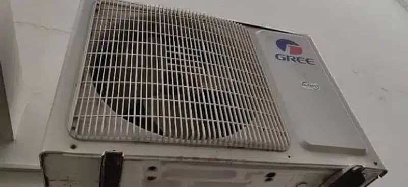 Gree 1.5 ton Inverter Ac heat and cool R41O gass 1