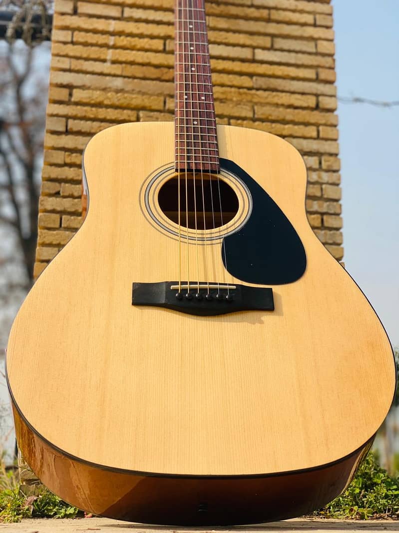 Yamaha F-310 p Acoustic Guitar ( Brand new condition) 2