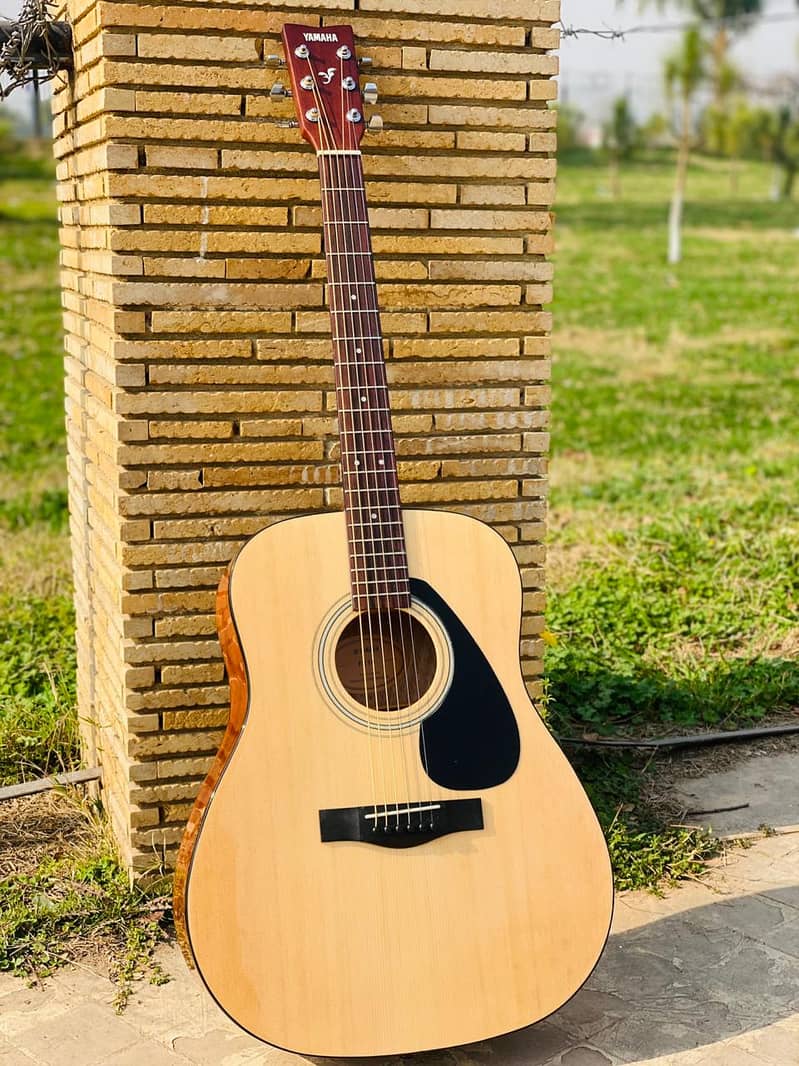 Yamaha F-310 p Acoustic Guitar ( Brand new condition) 5