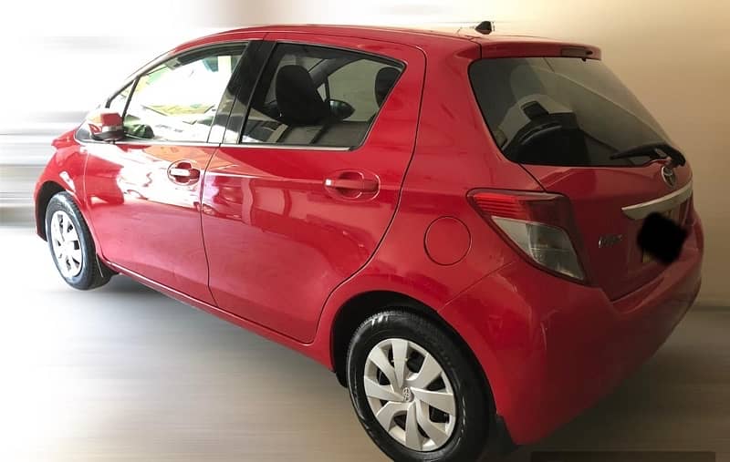 Toyota Vitz Jewela 2012/2015 4