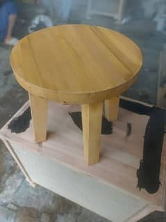 Round Table or Round Chair
