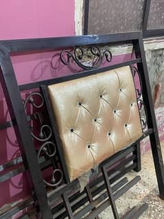 IRON ROD SINGLE BED 10/10 CONDITION 0