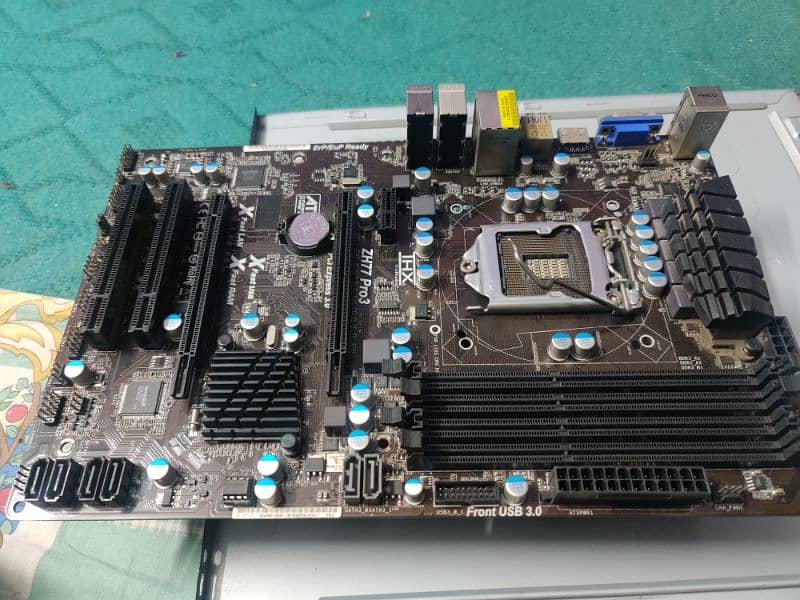 ASRock ZH77 Pro 3 motherboard 2