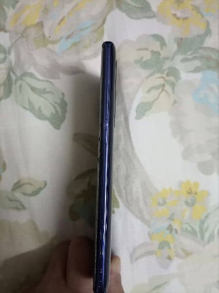Xiaomi Note 10 lite 8/128 GB with complete box Read full ad 4