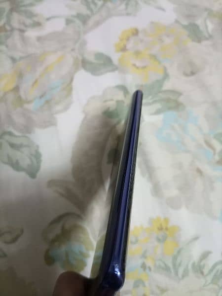 Xiaomi Note 10 lite 8/128 GB with complete box Read full ad 5