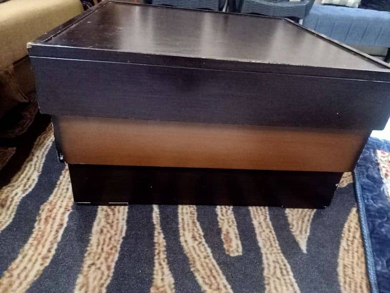 CENTER TABLE USED FOR SALE 0