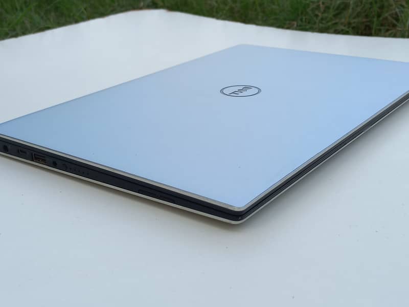 dell xps 13 9360 core i5 7th gen 4k touch screen :03018531671 2